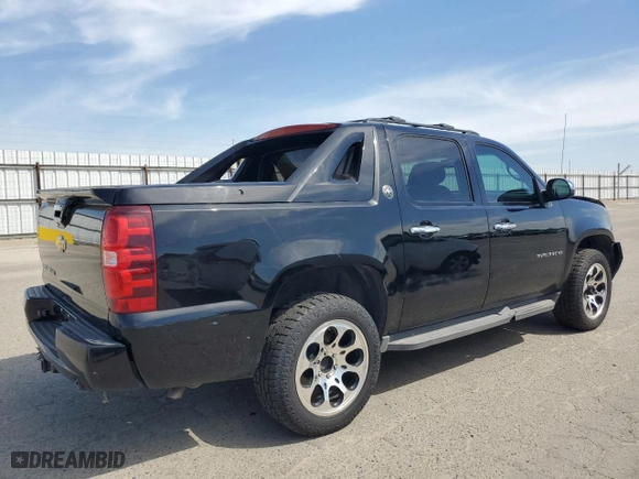 2013 Chevrolet Avalanche LS with VIN 3GNMCEE07DG160304, listed as a Copart auction lot 52943945 with 139,643 mi miles and Salvage Title. Bid and sale history available at carsss.com. Image 3.
