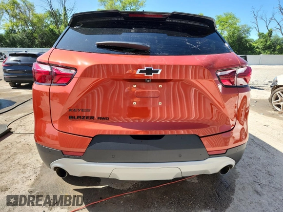 2022 Chevrolet Blazer LT z VIN 3GNKBHR44NS133097, wystawiony jako Copart lot #60976785 z przebiegiem 55 215 mil mil oraz Szkoda całkowita • Salvage title. Historia ofert i sprzedaży dostępna na DreamBid. Obrazek 6.