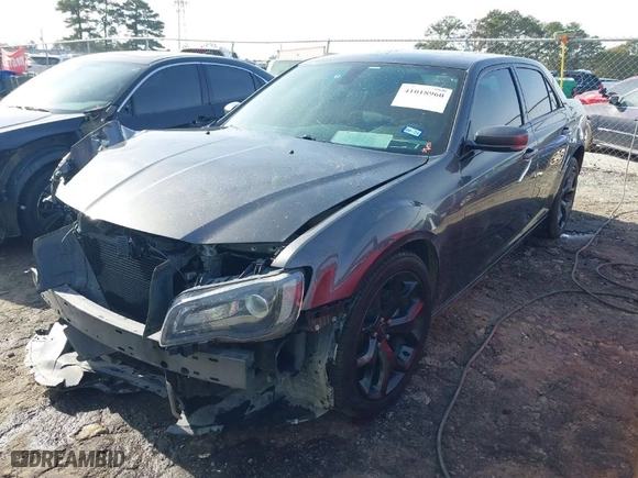 2021 Chrysler 300 with VIN 2C3CCABG6MH585371, listed as a IAAI auction lot 41018960 with NaN miles. Bid and sale history available at carsss.com. Image 2.