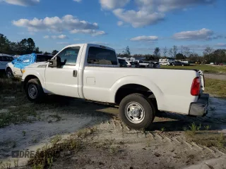 2014 Ford F-250 XL z VIN 1FTBF2A6XEEB46986, wystawiony jako Copart lot #77383044 z przebiegiem 54 890 mil mil oraz Szkoda całkowita • Salvage title. Historia ofert i sprzedaży dostępna na DreamBid. Obrazek 2.