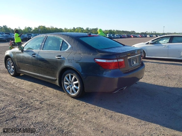 2008 Lexus LS 460 with VIN JTHBL46F785052340, listed as a IAAI auction lot 41963007 with 142,710 mi miles. Bid and sale history available at carsss.com. Image 3.