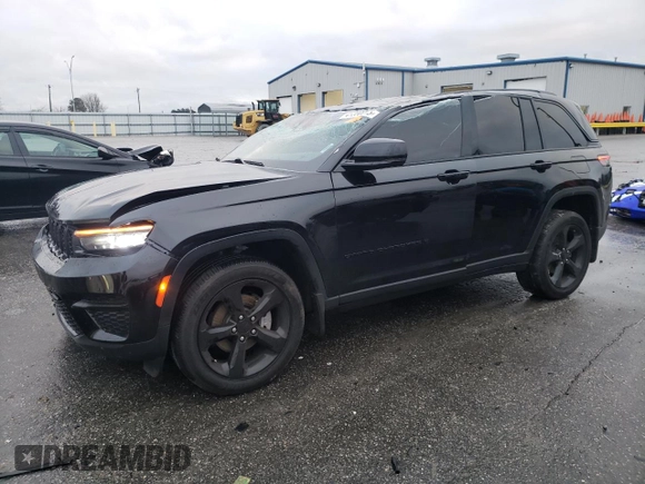 2023 Jeep Grand Cherokee Altitude z VIN 1C4RJGAG0PC629839, wystawiony jako Copart lot #41380015 z przebiegiem 19 540 mil mil oraz Szkoda całkowita • Salvage title. Historia ofert i sprzedaży dostępna na DreamBid. Obrazek 1.