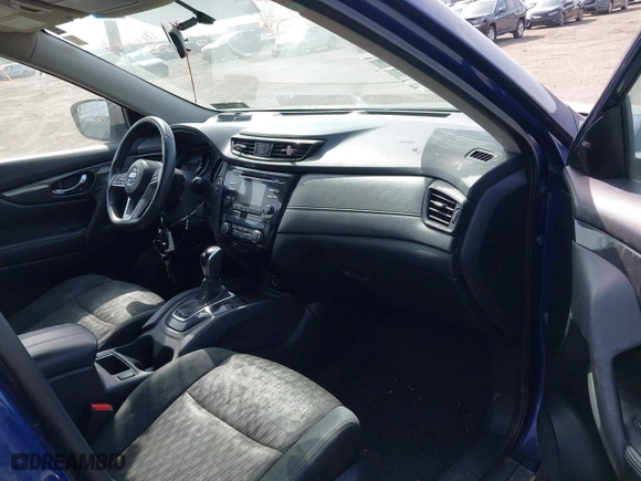 2017 Nissan Rogue SL with VIN 5N1AT2MT3HC823541, listed as a IAAI auction lot 41784901 with 157,840 mi miles. Bid and sale history available at carsss.com. Image 5.