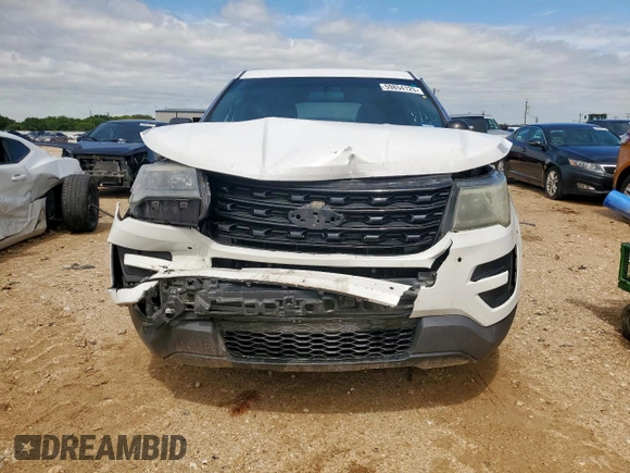 2017 Ford Police Interceptor Utility с VIN 1FM5K8AR0HGC86197, выставлен на аукционе Copart как лот 59854125 с пробегом 165 041 миль миль и Чистый • Clean title. История ставок и продаж доступна на DreamBid. Изображение 5.