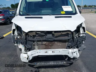 2018 Ford Transit с VIN 1FTYR1YM4JKB29869, выставлен на аукционе IAAI как лот 42263769 с пробегом 138 479 миль миль и . История ставок и продаж доступна на DreamBid. Изображение 6.