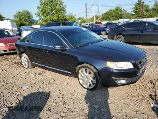 2016 Volvo S80 T5 Drive-E Platinum with VIN YV140MAM5G1196039, listed as a Copart auction lot 68851024 with 129,199 mi miles and Salvage Title. Bid and sale history available at carsss.com. Image 4.