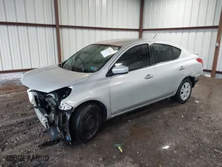 2019 Nissan Versa Sedan SV with VIN 3N1CN7AP3KL880199, listed as a IAAI auction lot 41571655 with 84,561 mi miles. Bid and sale history available at carsss.com. Image 2.