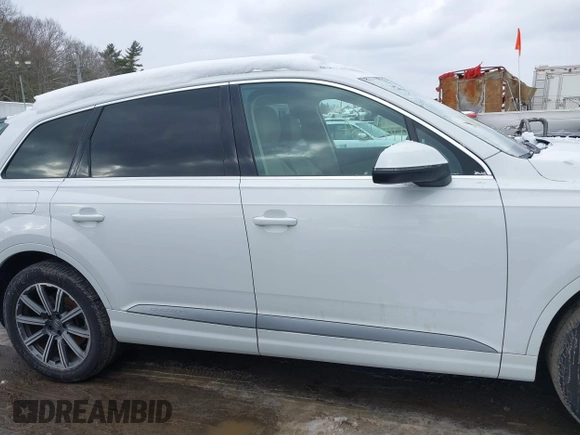 2019 Audi Q7 Premium Plus with VIN WA1LHAF78KD043829, listed as a IAAI auction lot 41431554 with 72,146 mi miles and . Bid and sale history available at DreamBid. Image 13.