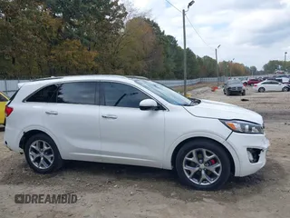 2017 Kia Sorento SX z VIN 5XYPK4A58HG226884, wystawiony jako IAAI lot #40738284 z przebiegiem 137 599 mil mil oraz . Historia ofert i sprzedaży dostępna na DreamBid. Obrazek 13.