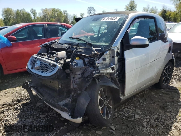 2017 Smart fortwo Pure with VIN WMEFJ5DA0HK176622, listed as a Copart auction lot 51644835 with 59,924 mi miles and Salvage Title. Bid and sale history available at DreamBid. Image 1.