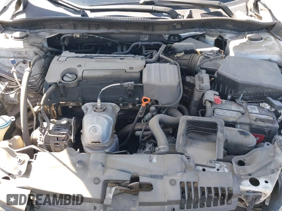 2015 Honda Accord Sedan LX with VIN 1HGCR2F33FA204165, listed as a IAAI auction lot 41631780 with 92,182 mi miles. Bid and sale history available at carsss.com. Image 10.