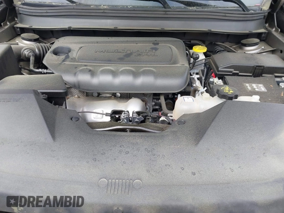 2021 Jeep Cherokee Altitude with VIN 1C4PJLLB8MD164590, listed as a IAAI auction lot 41919423 with 29,672 mi miles and . Bid and sale history available at DreamBid. Image 10.