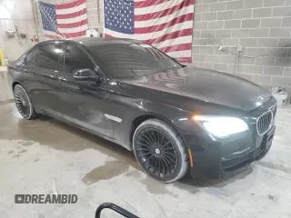 2013 BMW 7 Series 740Li xDrive with VIN WBAYF4C50DD127620, listed as a Copart auction lot 75655904 with 138,033 mi miles and Salvage title. Bid and sale history available at DreamBid. Image 4.