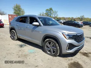 2024 Volkswagen Atlas SEL R-Line with VIN 1V2AE2CA5RC229421, listed as a Copart auction lot 53551375 with 7,517 mi miles and Salvage title. Bid and sale history available at DreamBid. Image 4.