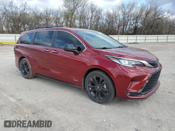 2021 Toyota Sienna XSE with VIN 5TDDRKEC6MS030354, listed as a Copart auction lot 49727165 with 106,988 mi miles and Salvage Title. Bid and sale history available at DreamBid. Image 4.