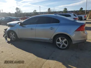 2013 Volvo S60 T5 with VIN YV1612FH8D2185774, listed as a Copart auction lot 46322195 with 60,560 mi miles and Salvage Title. Bid and sale history available at carsss.com. Image 2.