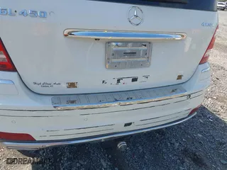 2011 Mercedes-Benz GL-Class GL 450 with VIN 4JGBF7BE2BA679626, listed as a IAAI auction lot 41937523 with 112,808 mi miles. Bid and sale history available at carsss.com. Image 6.