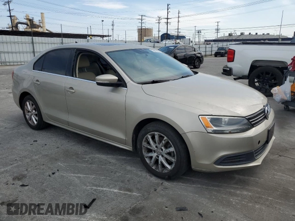 2014 Volkswagen Jetta Sedan SE w/Connectivity/Sunroof PZEV with VIN 3VWD17AJ0EM325358, listed as a Copart auction lot 53003245 with 25,440 mi miles and Salvage Title. Bid and sale history available at carsss.com. Image 4.