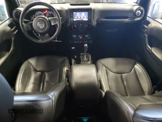 2017 Jeep Wrangler Unlimited Sahara with VIN 1C4HJWEG9HL639562, listed as a Copart auction lot 55074445 with 112,225 mi miles and Salvage title. Bid and sale history available at DreamBid. Image 8.