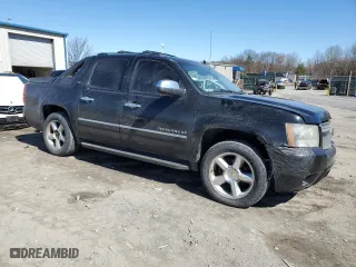 2010 Chevrolet Avalanche LTZ with VIN 3GNVKGE00AG156156, listed as a Copart auction lot 50806785 with 199,287 mi miles and Clean Title. Bid and sale history available at carsss.com. Image 4.