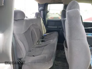 2002 GMC Sierra 1500 SLE with VIN 2GTEC19V821407265, listed as a IAAI auction lot 42087634 with 196,745 mi miles and . Bid and sale history available at DreamBid. Image 8.