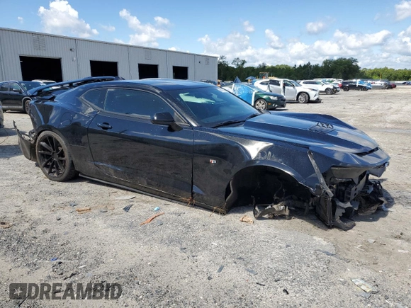 2020 Chevrolet Camaro 2SS z VIN 1G1FH1R73L0100406, wystawiony jako Copart lot #56818305 z przebiegiem 76 573 mil mil oraz Nie do naprawy • Non repairable. Historia ofert i sprzedaży dostępna na DreamBid. Obrazek 4.