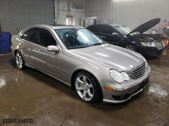 2007 Mercedes-Benz C-Class 2.5L Sport with VIN WDBRF52H07F863344, listed as a Copart auction lot 45531345 with 133,755 mi miles and Salvage Title. Bid and sale history available at carsss.com. Image 4.