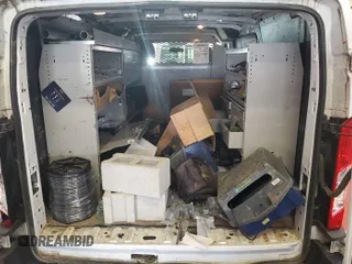2015 Ford Transit Cargo с VIN 1FTNE1YM5FKB01049, выставлен на аукционе IAAI как лот 42844537 с пробегом 260 686 миль миль и . История ставок и продаж доступна на DreamBid. Изображение 8.