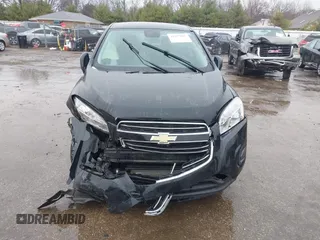 2016 Chevrolet Trax LS z VIN KL7CJNSB0GB655454, wystawiony jako IAAI lot #41997905 z przebiegiem 106 220 mil mil oraz . Historia ofert i sprzedaży dostępna na DreamBid. Obrazek 11.