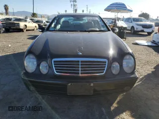 2001 Mercedes-Benz CLK 320/430 z VIN WDBLJ70G41F189166, wystawiony jako Copart lot #87976845 z przebiegiem 139 316 mil mil oraz Szkoda całkowita • Salvage title. Historia ofert i sprzedaży dostępna na DreamBid. Obrazek 5.