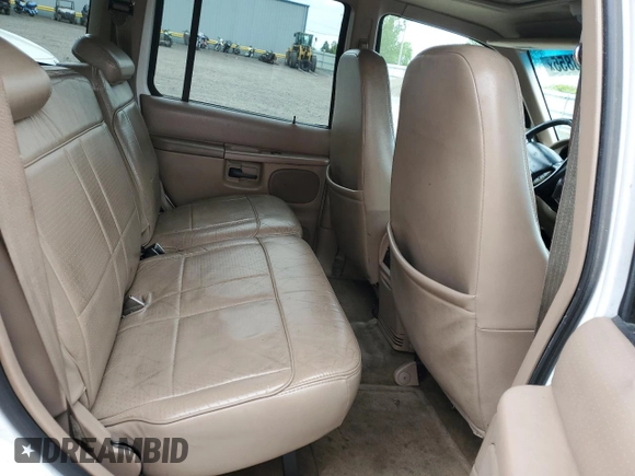 1997 Ford Explorer XLT z VIN 1FMDU35P9VZC22385, wystawiony jako Copart lot #53988855 z przebiegiem 225 597 mil mil oraz Szkoda całkowita • Salvage title. Historia ofert i sprzedaży dostępna na DreamBid. Obrazek 11.