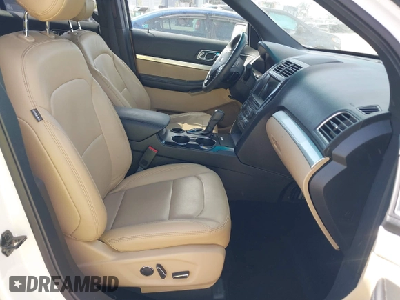 2017 Ford Explorer XLT with VIN 1FM5K7D87HGB87910, listed as a IAAI auction lot 42077369 with 51,245 mi miles and . Bid and sale history available at carsss.com. Image 5.