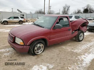 2001 GMC Sonoma SLS with VIN 1GTCS14W618106533, listed as a Copart auction lot 45505595 with 114,830 mi miles and Salvage Title. Bid and sale history available at carsss.com. Image 1.
