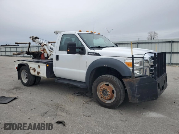 2014 Ford F-550 XL z VIN 1FDUF5HT8EEB42730, wystawiony jako Copart lot #42031355 z przebiegiem 60 863 mil mil oraz Czysty tytuł • Clean title. Historia ofert i sprzedaży dostępna na DreamBid. Obrazek 4.