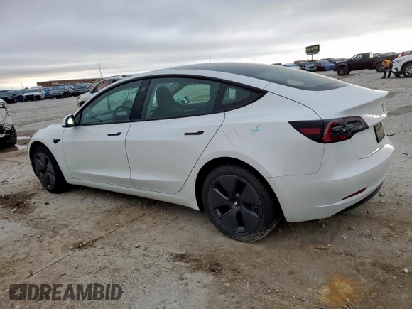 2023 Tesla Model 3 z VIN 5YJ3E1EA3PF488040, wystawiony jako Copart lot #52628165 z przebiegiem 22 326 mil mil oraz Czysty tytuł • Clean title. Historia ofert i sprzedaży dostępna na DreamBid. Obrazek 2.