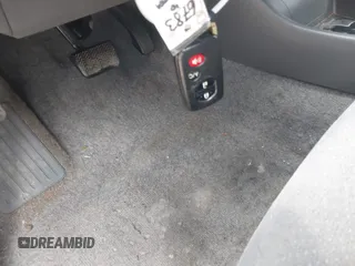 2010 Toyota Prius II z VIN JTDKN3DU8A0245137, wystawiony jako IAAI lot #42080029 z przebiegiem 204 956 mil mil oraz . Historia ofert i sprzedaży dostępna na DreamBid. Obrazek 11.