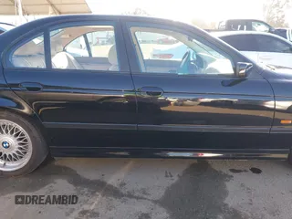 2000 BMW 5 Series 528iA with VIN WBADM6343YGU12629, listed as a IAAI auction lot 41963814 with 206,922 mi miles. Bid and sale history available at carsss.com. Image 13.