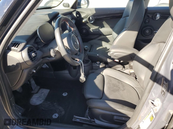 2021 MINI Hardtop 4 Door Cooper S z VIN WMWXU9C01M2P15282, wystawiony jako Copart lot #74238294 z przebiegiem Nie podano mil oraz Nie do naprawy • Non repairable. Historia ofert i sprzedaży dostępna na DreamBid. Obrazek 7.