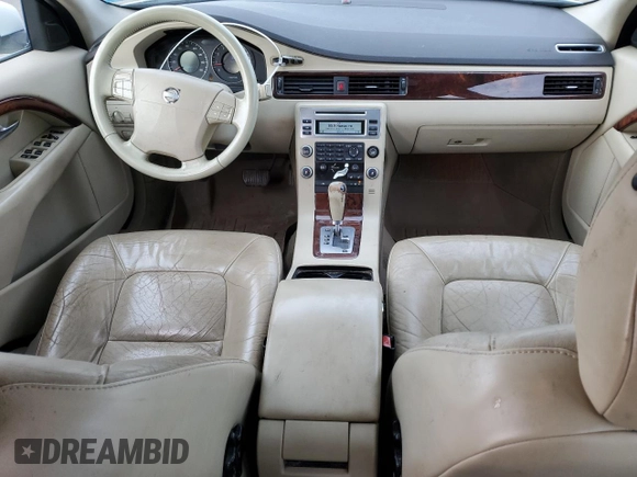 2008 Volvo V70 with VIN YV1BW982781033434, listed as a Copart auction lot 43617245 with 177,577 mi miles and Clean Title. Bid and sale history available at DreamBid. Image 8.