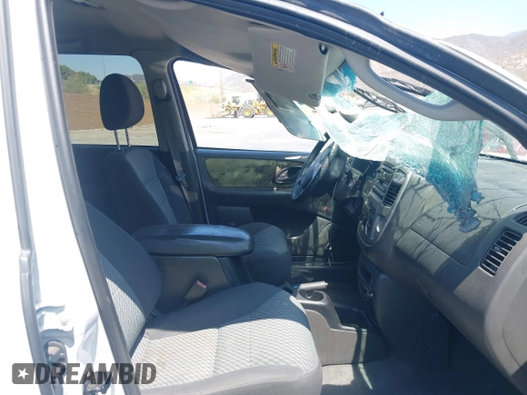 2004 Ford Escape XLT with VIN 1FMCU031X4KA88678, listed as a IAAI auction lot 42616524 with Not provided miles and . Bid and sale history available at DreamBid. Image 5.