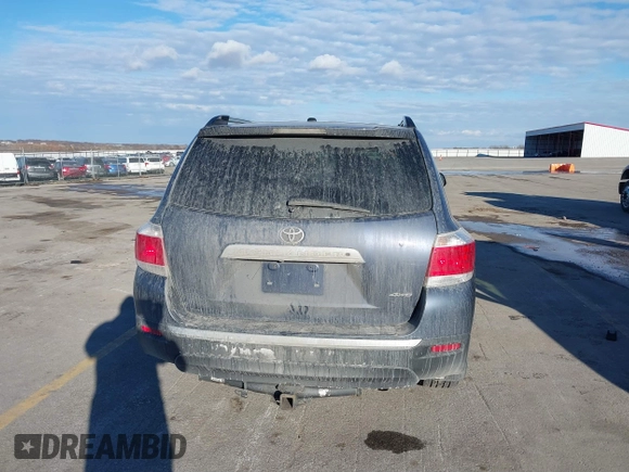 2012 Toyota Highlander Limited with VIN 5TDDK3EH3CS103443, listed as a IAAI auction lot 41686490 with 157,054 mi miles. Bid and sale history available at carsss.com. Image 16.