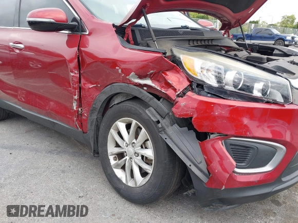 2016 Kia Sorento LX with VIN 5XYPG4A33GG100267, listed as a IAAI auction lot 42098220 with 42,661 mi miles. Bid and sale history available at carsss.com. Image 6.