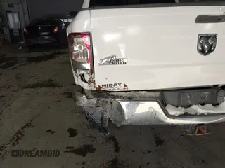 2018 Ram 2500 Big Horn with VIN 3C6UR5DL5JG126920, listed as a IAAI auction lot 41589711 with 111,213 mi miles. Bid and sale history available at carsss.com. Image 19.