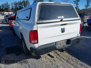 2019 Ram 1500 Classic Tradesman with VIN 3C6JR6DG0KG512237, listed as a IAAI auction lot 41366260 with 212,900 mi miles. Bid and sale history available at carsss.com. Image 3.
