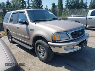 1998 Ford Expedition XLT z VIN 1FMPU18L6WLC20687, wystawiony jako IAAI lot #42360870 z przebiegiem 147 924 mil mil oraz . Historia ofert i sprzedaży dostępna na DreamBid. Obrazek 1.