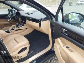 2022 Porsche Cayenne Turbo S E-Hybrid с VIN WP1AA2AY3NDA00204, выставлен на аукционе IAAI как лот 42257548 с пробегом 45 330 миль миль и . История ставок и продаж доступна на DreamBid. Изображение 5.