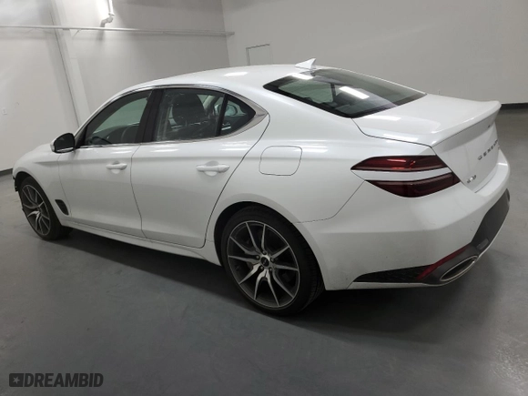 2025 Genesis G70 2.5T with VIN KMTG34SC4SU149464, listed as a Copart auction lot 54305175 with 10,646 mi miles and Clean Title. Bid and sale history available at carsss.com. Image 2.