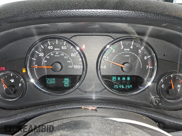 2017 Jeep Wrangler Unlimited Sahara z VIN 1C4BJWEG6HL531793, wystawiony jako Copart lot #63341115 z przebiegiem 154 615 mil mil oraz Czysty tytuł • Clean title. Historia ofert i sprzedaży dostępna na DreamBid. Obrazek 9.