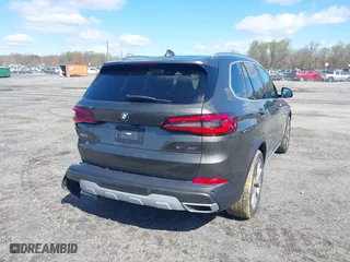 2022 BMW X5 xDrive40i with VIN 5UXCR6C06N9L83350, listed as a IAAI auction lot 41950890 with 29,701 mi miles. Bid and sale history available at carsss.com. Image 16.