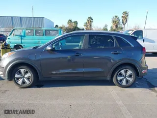 2018 Kia Niro Plug-In Hybrid LX with VIN KNDCM3LD9J5212675, listed as a IAAI auction lot 41359769 with 1 mi miles. Bid and sale history available at carsss.com. Image 14.